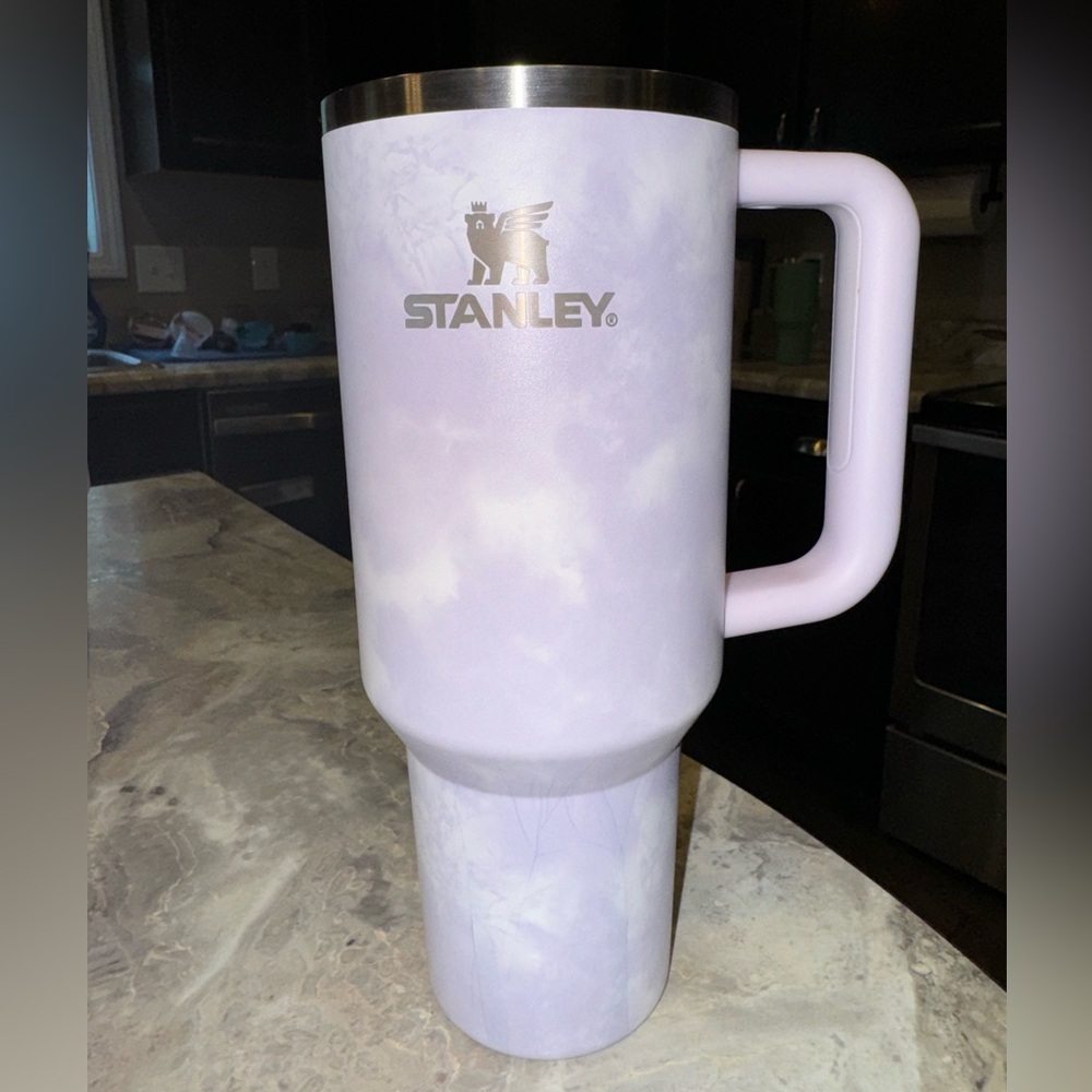 Stanley 40oz Stainless Steel H2.0 Quencher Wisteria Tye Dye